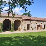 Pensión 2 & Cosy Dans Ferme De Caractere - Grand Jardin Au Calme Proche Canal Du Midi - Billard & Barbecue 3*