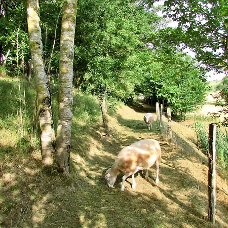 Guest house En Pascot: Charming With Two Additional *