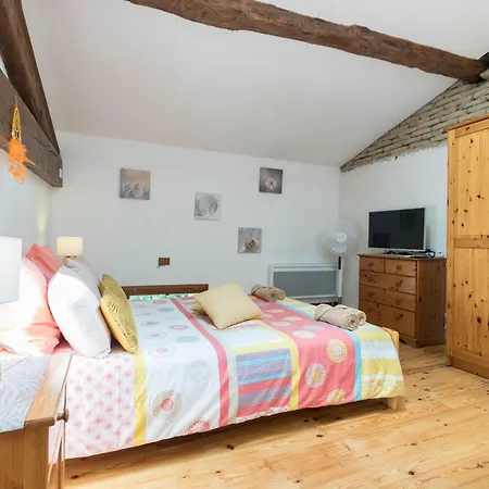 En Pascot - Avec Salle De Bain Privative Et 2 Avec Salle De Bain Commune - Billard, Jardin Et Barbecue - A 10 Min De Villefranche, Nailloux Et Du Canal Du Midi - A Louer Separement Ou Ensemble Lagarde (Haute-Garonne)