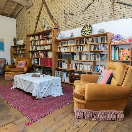 En Pascot - Avec Salle De Bain Privative Et 2 Avec Salle De Bain Commune - Billard, Jardin Et Barbecue - A 10 Min De Villefranche, Nailloux Et Du Canal Du Midi - A Louer Separement Ou Ensemble Penzion 3*