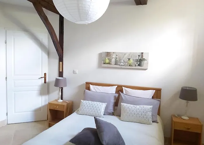 En Pascot - Avec Salle De Bain Privative Et 2 Avec Salle De Bain Commune - Billard, Jardin Et Barbecue - A 10 Min De Villefranche, Nailloux Et Du Canal Du Midi - A Louer Separement Ou Ensemble 게스트하우스