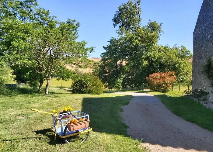 게스트하우스 En Pascot - Avec Salle De Bain Privative Et 2 Avec Salle De Bain Commune - Billard, Jardin Et Barbecue - A 10 Min De Villefranche, Nailloux Et Du Canal Du Midi - A Louer Separement Ou Ensemble 3*