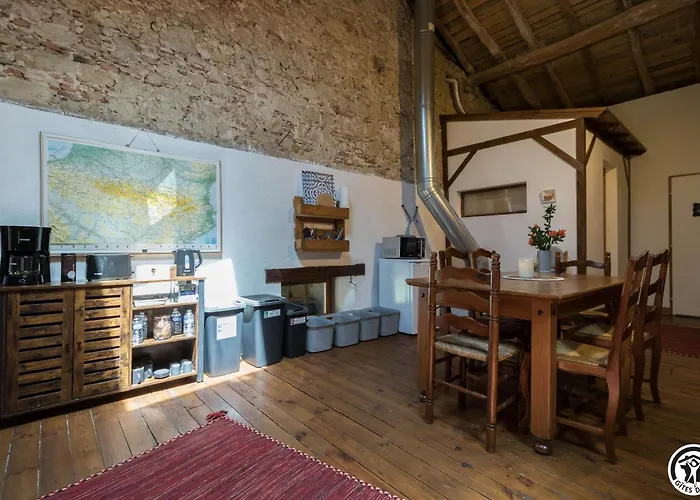 En Pascot - Avec Salle De Bain Privative Et 2 Avec Salle De Bain Commune - Billard, Jardin Et Barbecue - A 10 Min De Villefranche, Nailloux Et Du Canal Du Midi - A Louer Separement Ou Ensemble